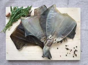 Осьминог по-шанхайски: Камбала камчатская вяленая без икры