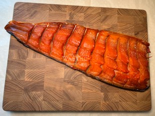Вяленое мясо: Горбуша боковина х/к (юкола)
