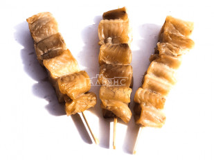 Лосось соломка (фарш): Шашлычок из сома холодного копчения